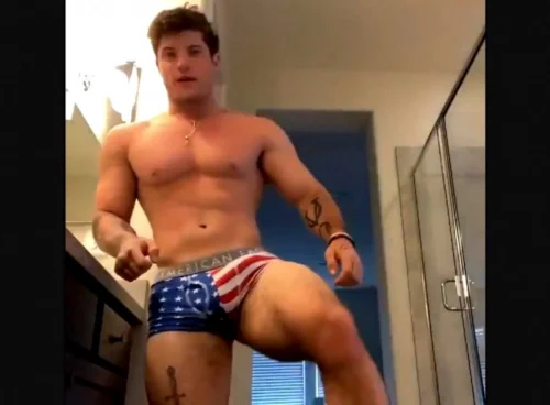 Vídeo: Dereck Martins tão ga