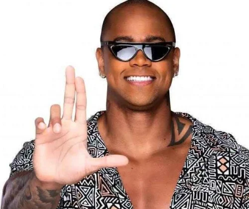 Vídeo: Ai Léo Santana senti 