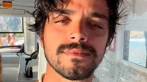 Vídeo: Rodrigo Simas causa em