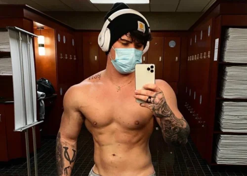 Mais forte Dereck Martins solt