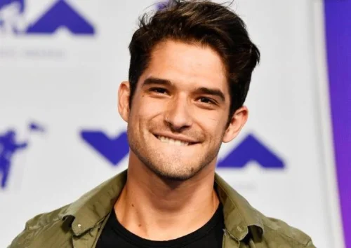 Tyler Posey surge maludão de 