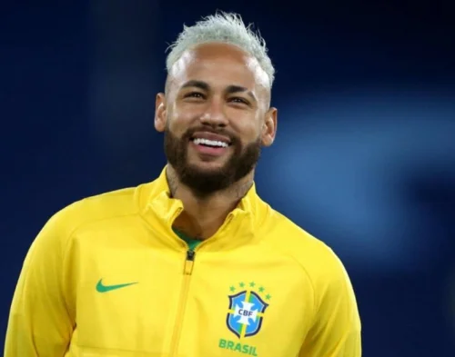 Neymar  posa para nova campanh