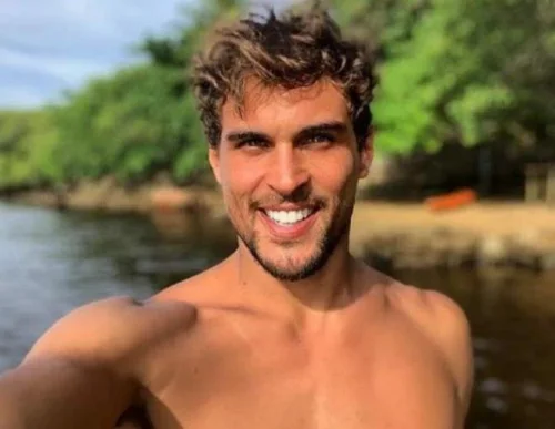 Felipe Roque bota rola para jo