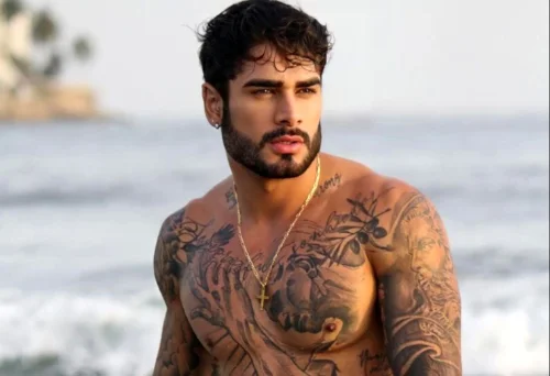 Sunga branca indiscrata de Tha