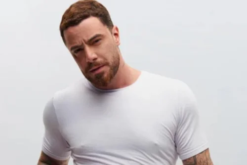 Felipe Titto rouba incrível c