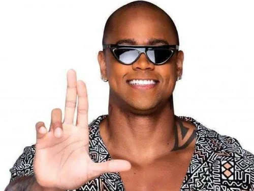 Durão assim? Léo Santana dan