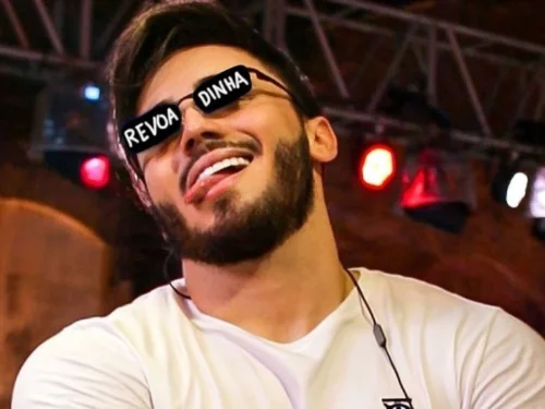 Sertanejo Wallas Arrais causa 