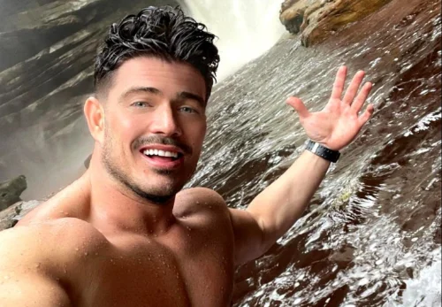 JP Gadêlha volta a causar com