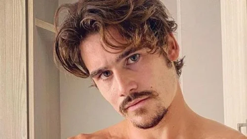 Nicolas Prattes ruba cena ousa