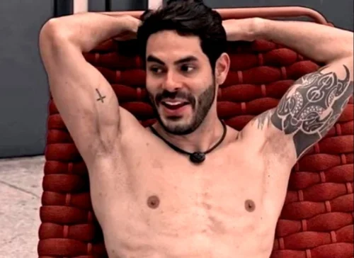 Setanejo Rodolffo rouba cena e