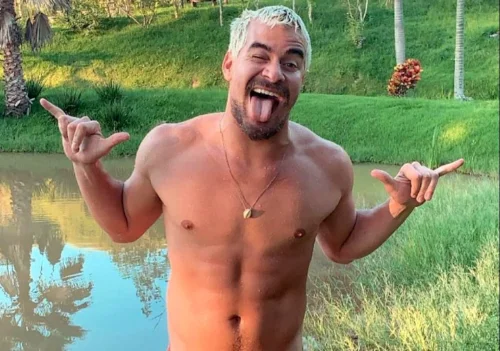 Gigante Thiago Martins causa c