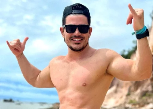 JP Gadêlha rouba cena de sung