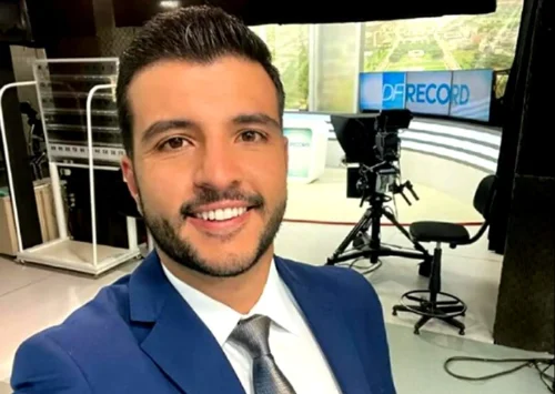 Jornalista Matheus Ribeiro vol