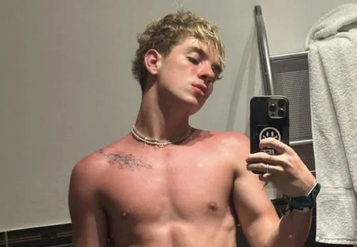 Juliano Floss bota o corpinho 