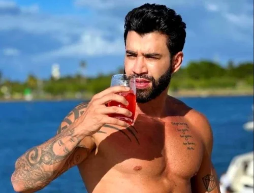 Gusttavo Lima volta a causar e