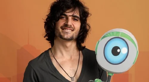 Fiuk surge todo ousadão e rou