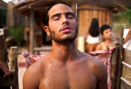 Novela No Rancho Fundo volta a