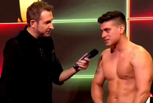 Jason Carrera do Naked Attract