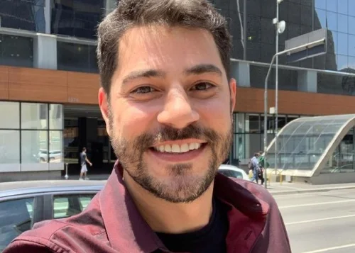 Jornalista Evaristo Costa  rou