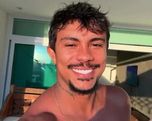 MC Xamã causando em clique ou